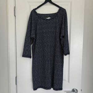 A line stripped casual Tommy Hillfigure dress